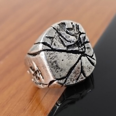 Manufacture unique design jewelry vintage antique black crush signet old solid silver raw ring