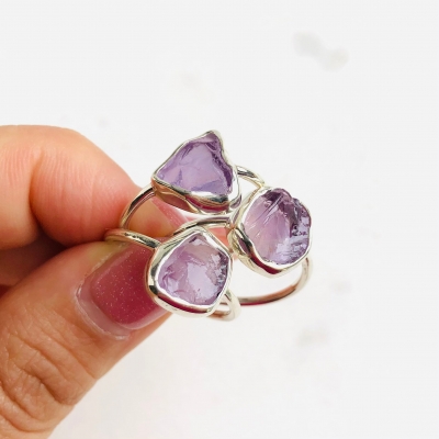 批发妇女珠宝时尚手指戒指定制高品质宝石原紫色水晶戒指纯银